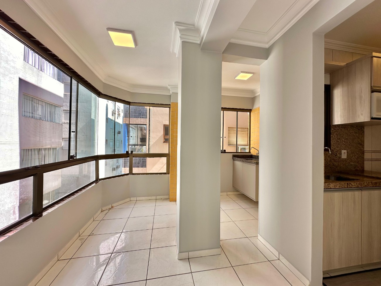 Apartamento 2 dormitórios à venda no bairro Amare em Capão Da Canoa - imovel TR00785