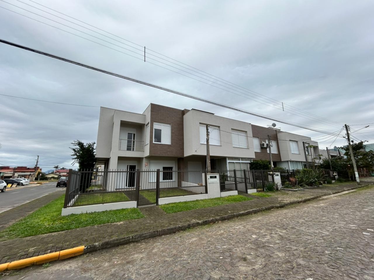 Sobrado 3 dormitórios em Capão da Canoa | Ref.: 2103