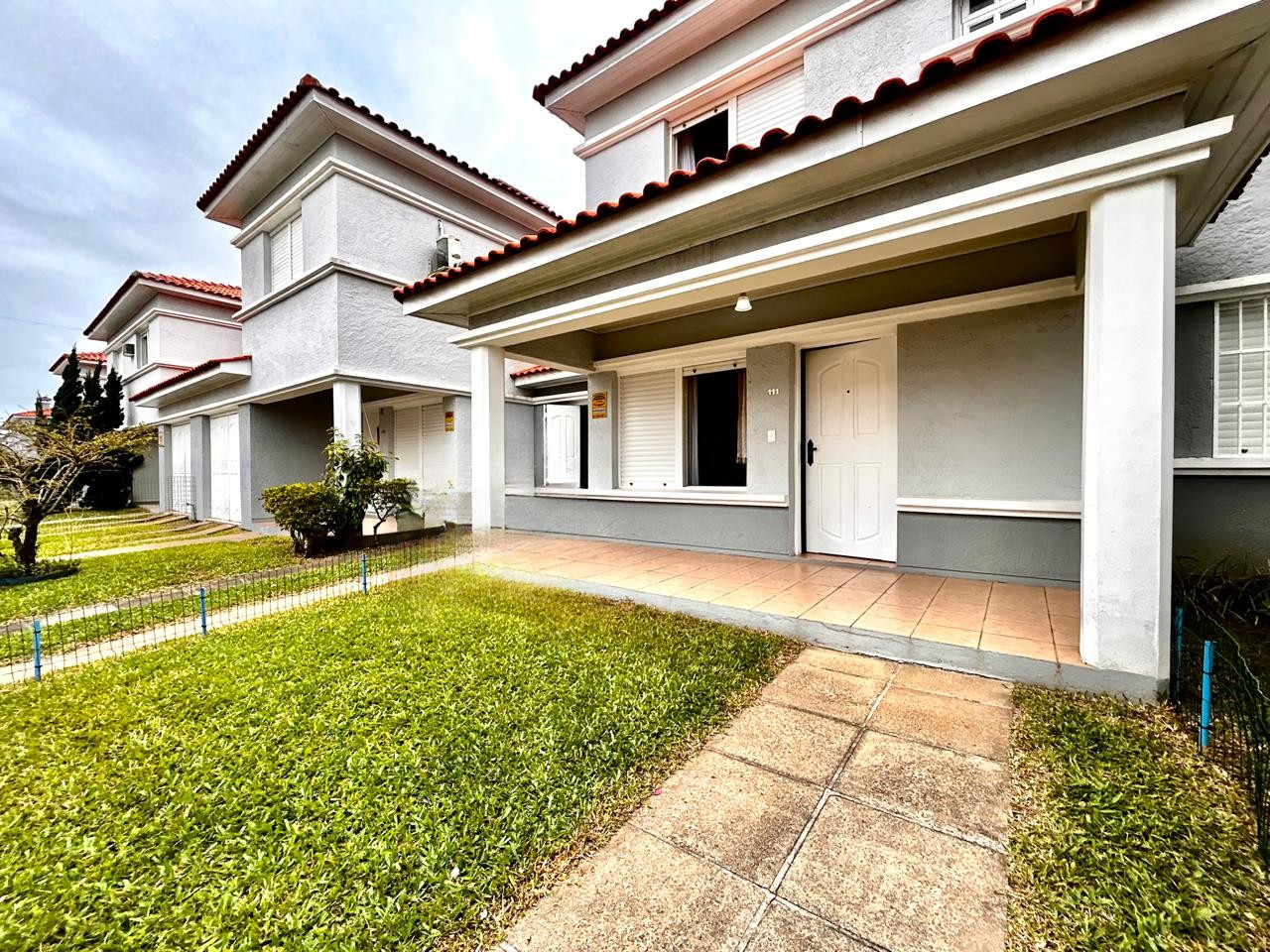 Sobrado 3 dormitórios à venda no bairro Capão Novo em Capão Da Canoa - imovel 2176