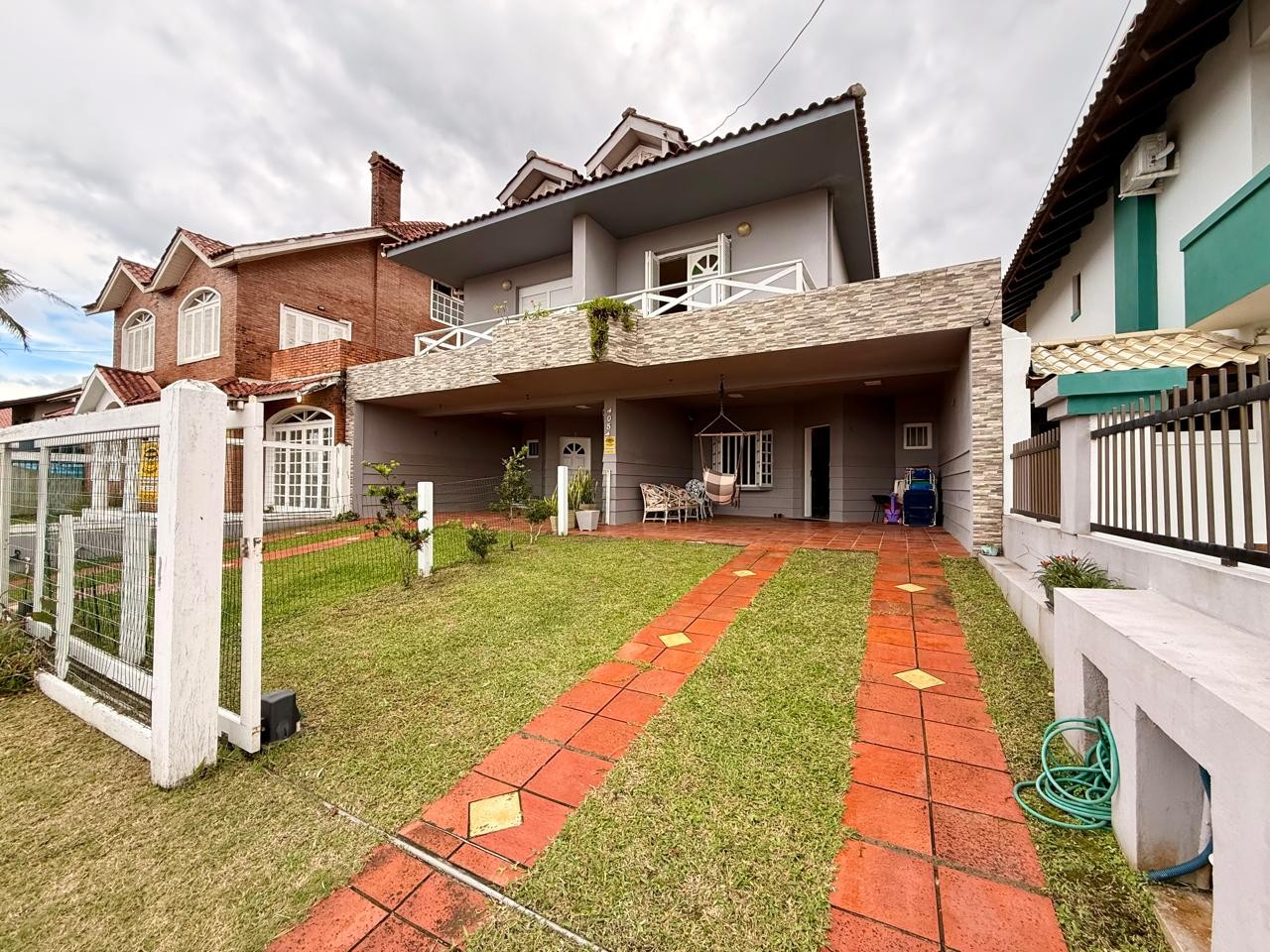 Sobrado 3 dormitórios à venda no bairro Capão Novo em Capão Da Canoa - imovel 2220